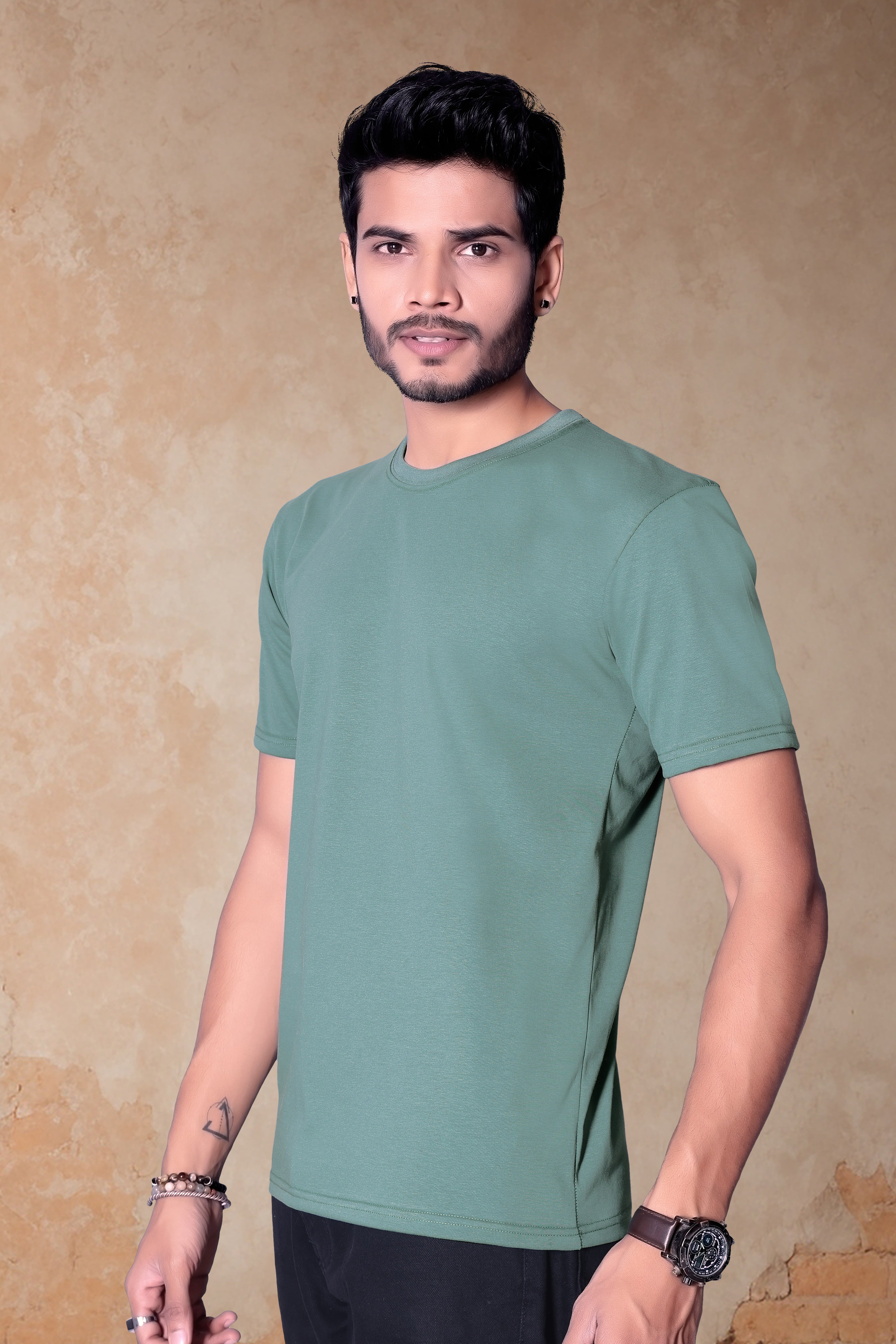 Premium plain round neck T-Shirt for Men