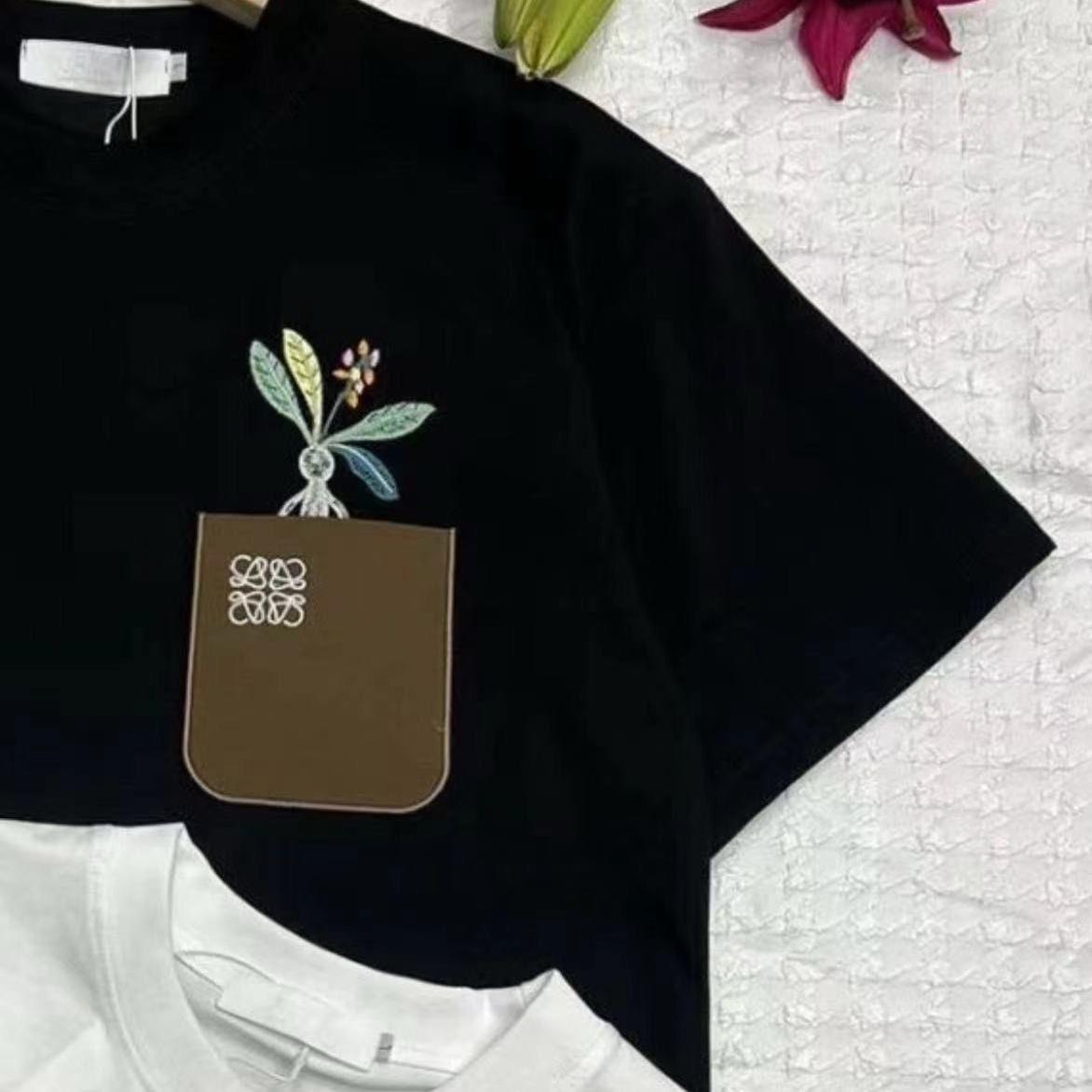 Trendy Embroidered Men’s Oversized T-Shirt– Round Neck, Pocket Design