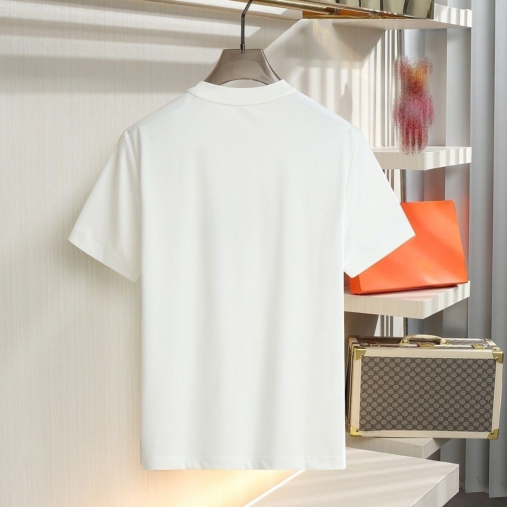 Horse Embroidery DTF Tee – Oversized Fit for Men