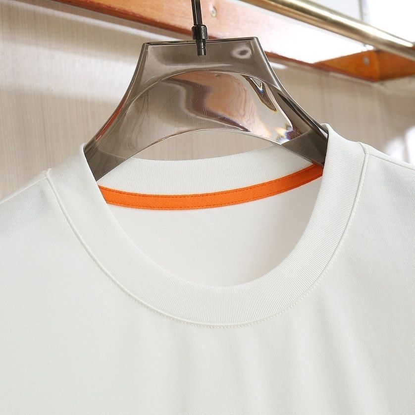 Horse Embroidery DTF Tee – Oversized Fit for Men