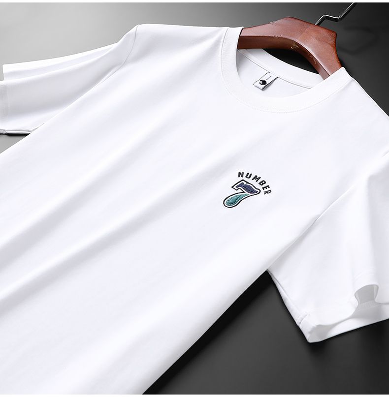 Stylish Number 7 Tee – Bold Minimal Design for Men